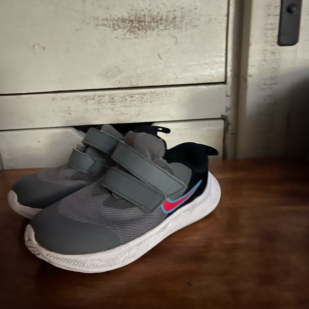 Nike Star Runner Size 7c